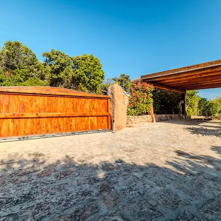 Villa Amira Porto Cervo Con Vista Mozzafiato Sul Mare,piscina Privata,wellness & Liscia di Vacca