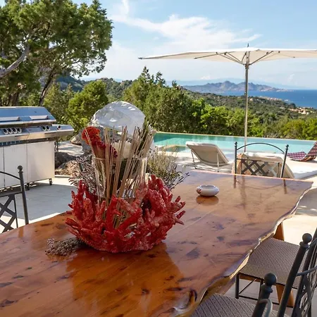 Villa Amira Porto Cervo Con Vista Mozzafiato Sul Mare,piscina Privata,wellness & Liscia di Vacca