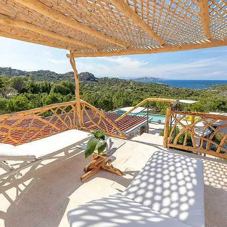 Amira Porto Cervo Con Vista Mozzafiato Sul Mare,piscina Privata,wellness & Villa Liscia di Vacca