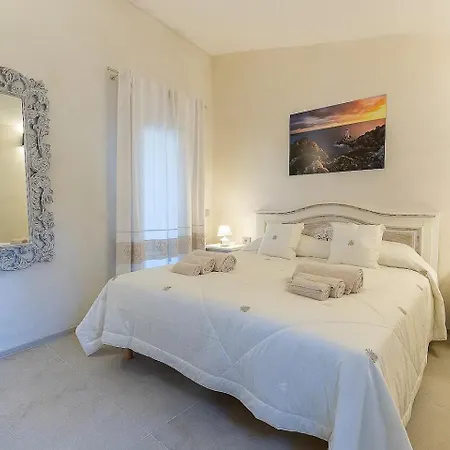Amira Porto Cervo Con Vista Mozzafiato Sul Mare,piscina Privata,wellness & Villa