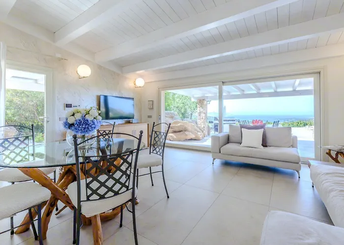 Villa Amira Porto Cervo Con Vista Mozzafiato Sul Mare,piscina Privata,wellness & Liscia di Vacca